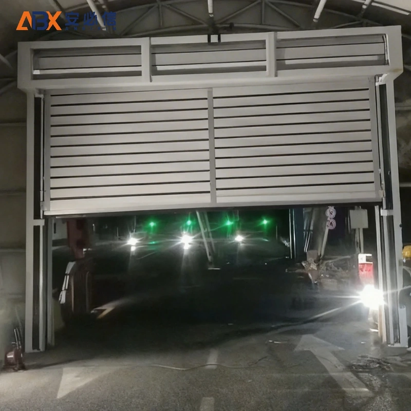 张家界消防高速门